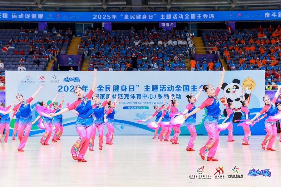 皇马又贡献了一次防守的反面教材 有点像表演赛的踢法